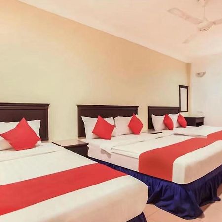 Hotel Home 88 Teluk Intan Exteriör bild