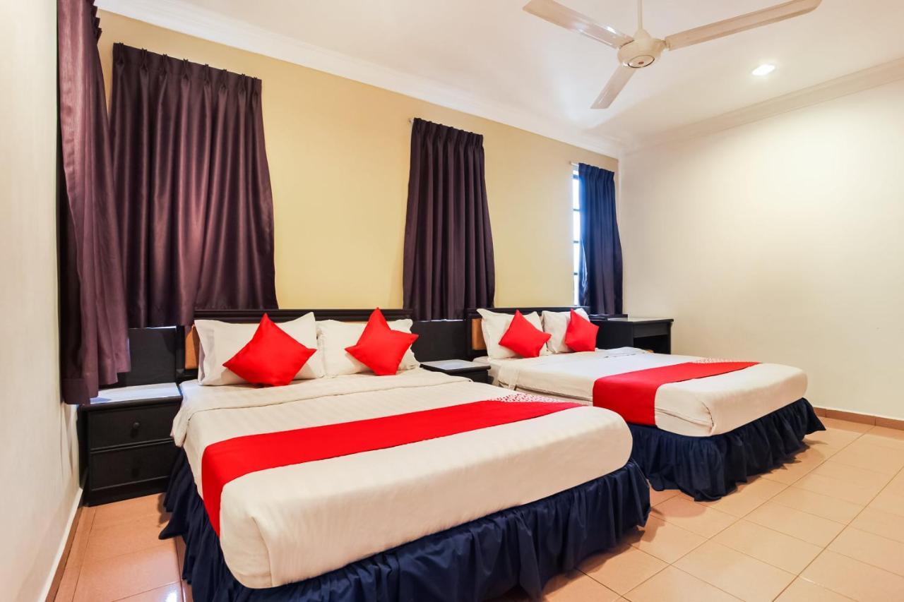 Hotel Home 88 Teluk Intan Exteriör bild