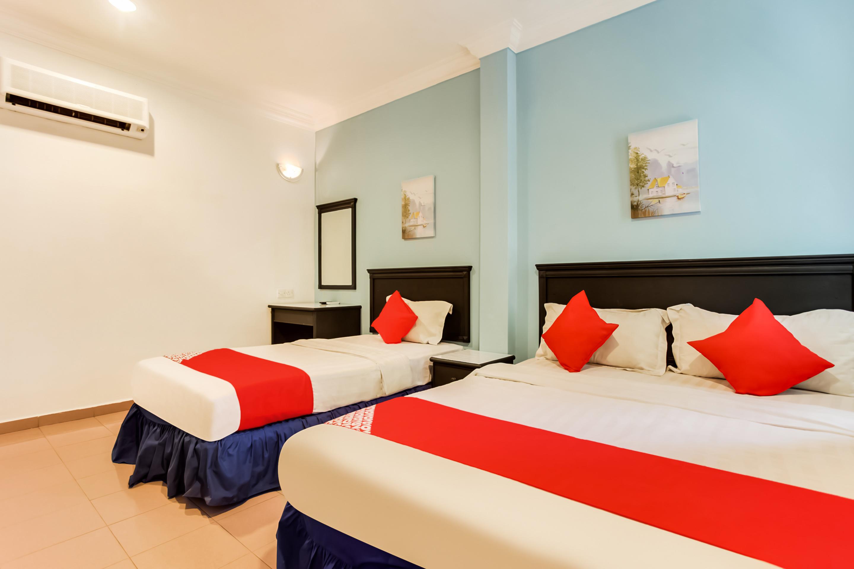Hotel Home 88 Teluk Intan Exteriör bild