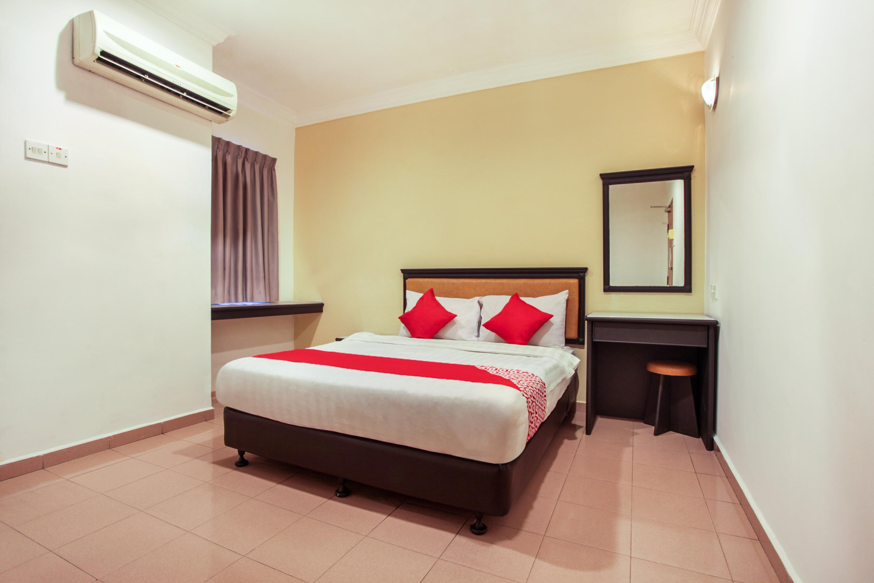 Hotel Home 88 Teluk Intan Exteriör bild
