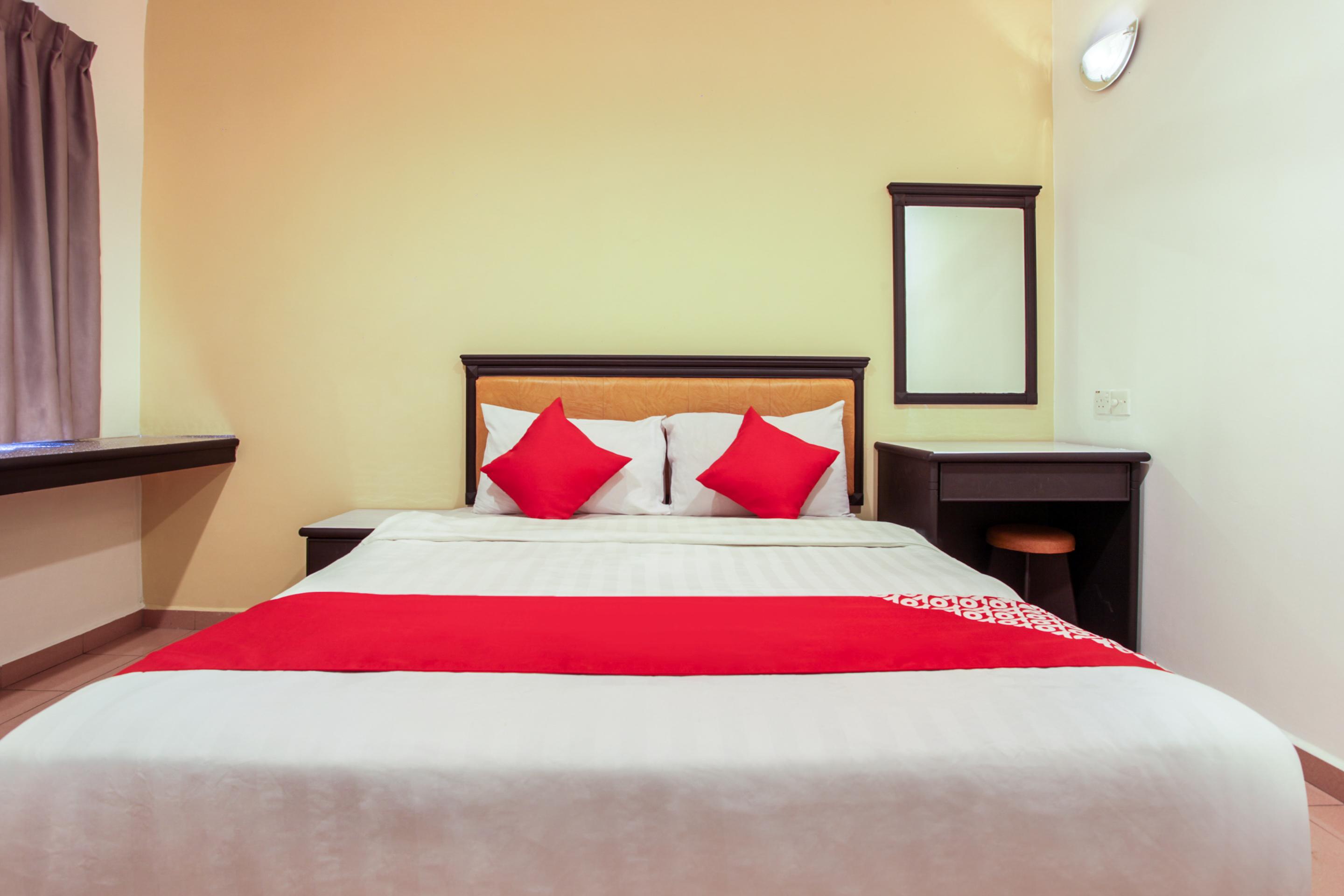 Hotel Home 88 Teluk Intan Exteriör bild