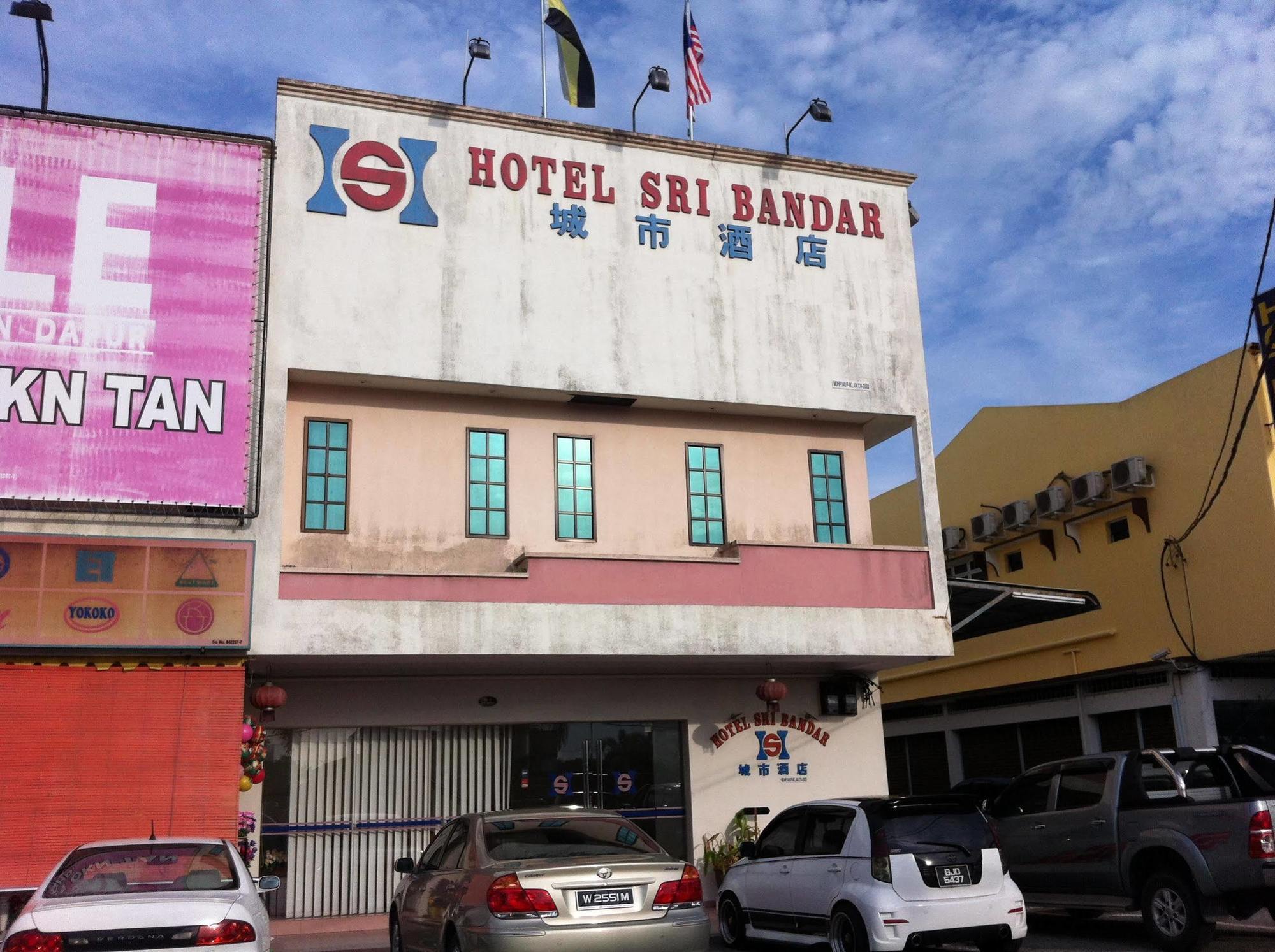 Hotel Home 88 Teluk Intan Exteriör bild